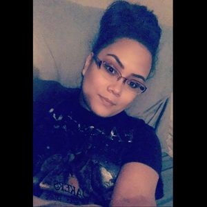 Meet your Posher, Brandy